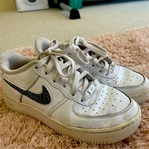 Youth Nike AirForce 1